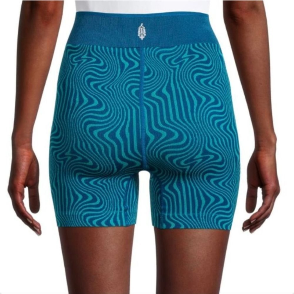 NEW FREE PEOPLE Throw Jacquard Biker Shorts Blue Medium II @V - Picture 3 of 11